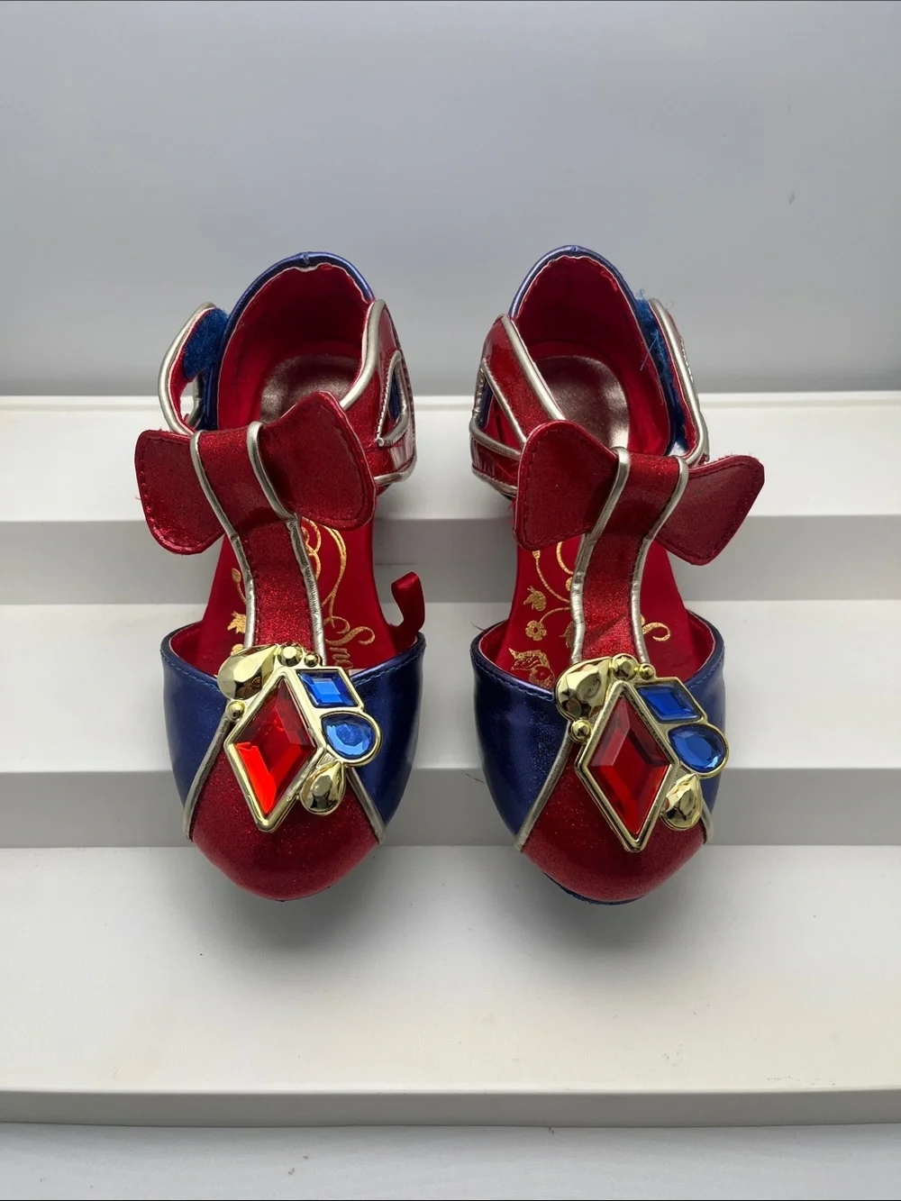 Disney Snow White Dress Shoes Sz 9/10 Red Blue Girls Princess